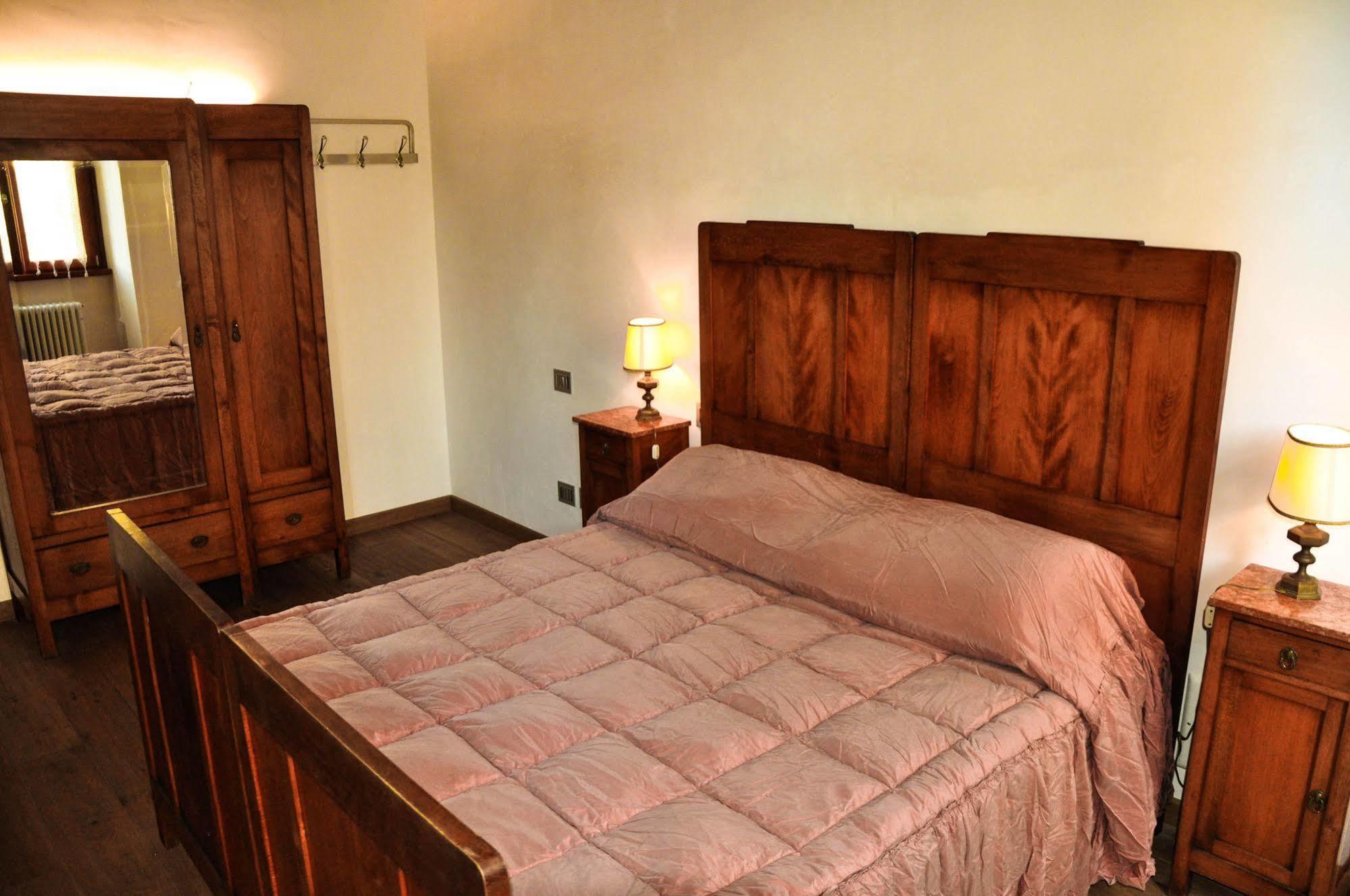 Piazza Erbe Suites Verona Bagian luar foto